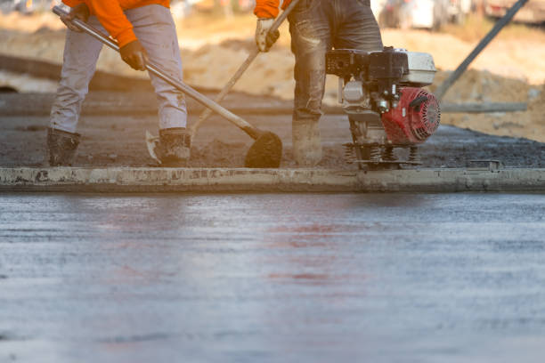 Best Decorative Concrete Services  in London, CA